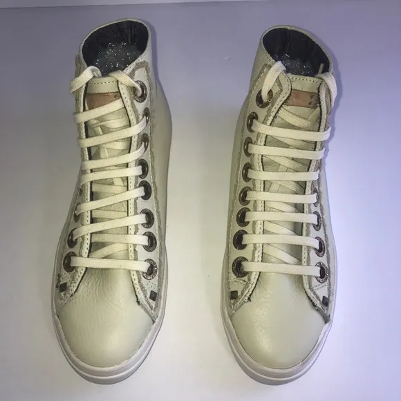 True Religion With Gold Stids Sneakers High Top