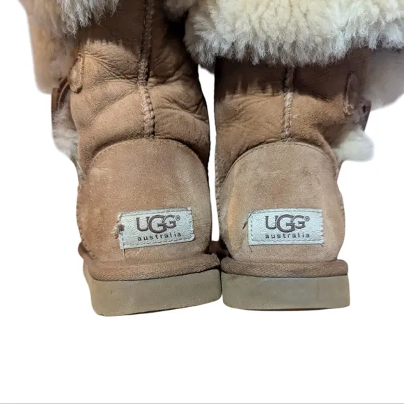 UGG Australia Bailey Button Triplet II Tall Boots 6 Chestnut Super Soft