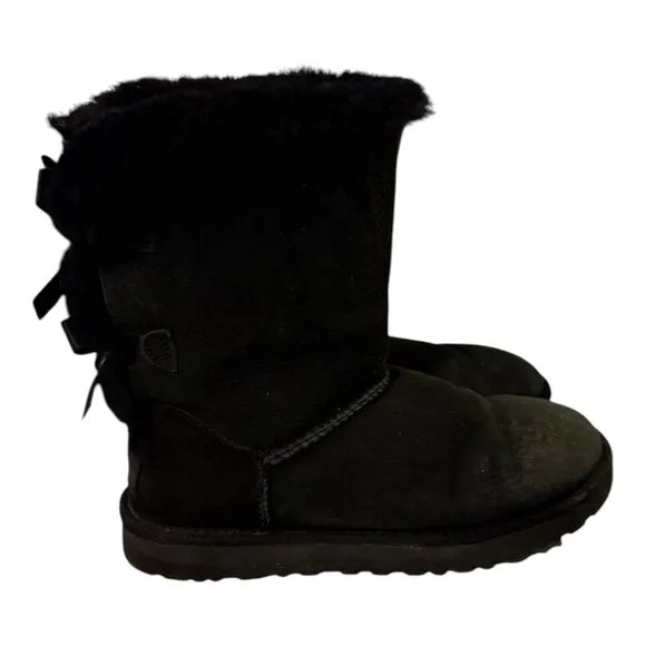 UGG Bailey Bow II Winter Boots Womens Size 8 EUR 39 Black Leather Sheepskin Snow
