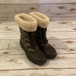 UGG Brown Quilted Newberry Waterproof Event Boot Size 7