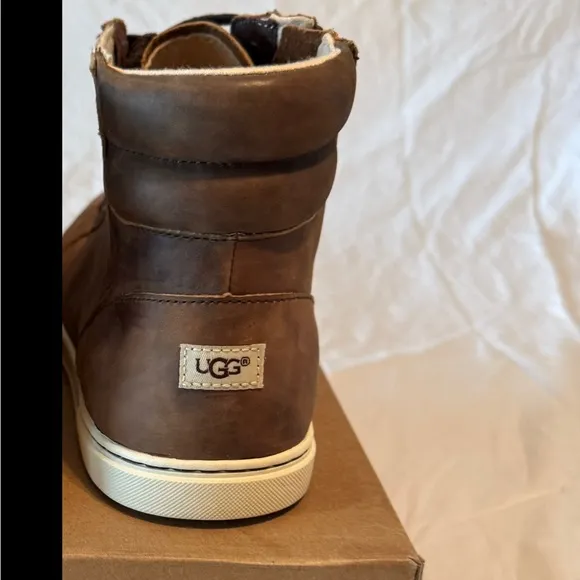 UGG High Top Gradie Leather Trainer Women’s Brown High-Top Sneakers Excellent