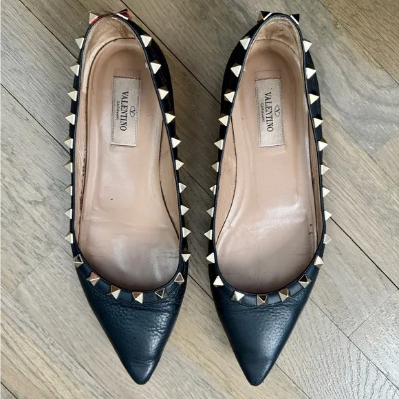 Valentino Garavani Rockstud Ballet Pointed Toe Flats Black Grained Leather US 7