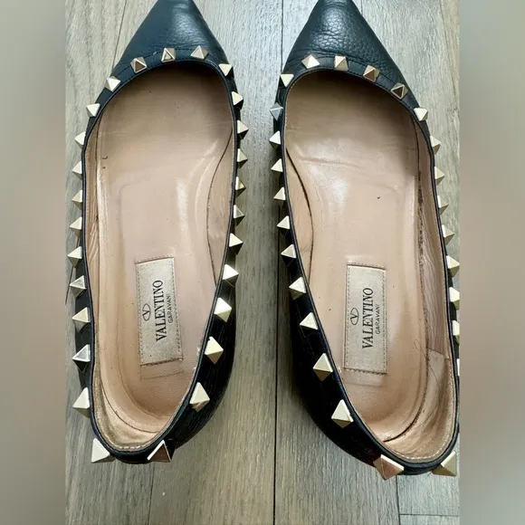 Valentino Garavani Rockstud Ballet Pointed Toe Flats Black Grained Leather US 7