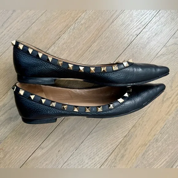 Valentino Garavani Rockstud Ballet Pointed Toe Flats Black Grained Leather US 7