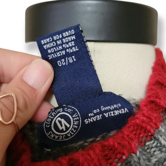 Venezia Jeans Nordic fair isle red gray knit cardigan  size 18/20