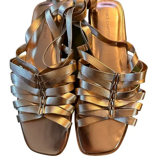 Vince Camuto Metallic Gold Flat Strappy Ankle Wrap Square Toe Sandals, size 10