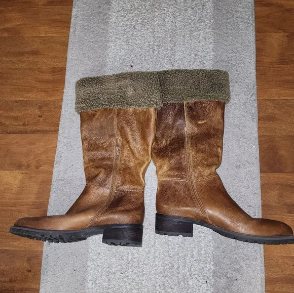 Vintage Naturalizer Leather Caramel Brown Distressed Fleece Cuffed mid Calf boot