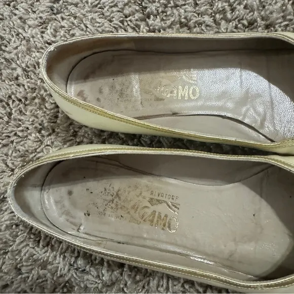 Vintage Salvatore Ferragamo Cream &amp; Gold Ballet Flats