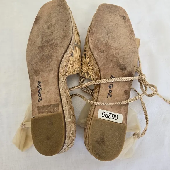 Vintage Stuart Weitzman Raffia Floral Espadrilles