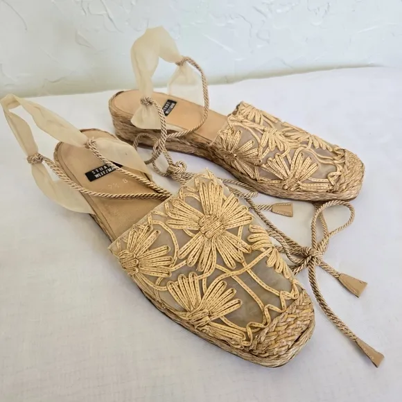 Vintage Stuart Weitzman Raffia Floral Espadrilles