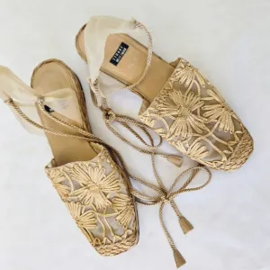 Vintage Stuart Weitzman Raffia Floral Espadrilles