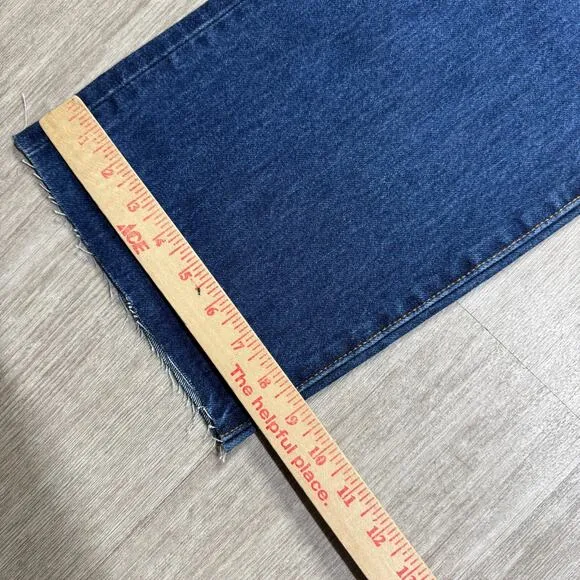 Vintage Y2K Levi’s 501 Women’s Jeans Raw Hem Button Fly Dark Wash DEADSTOCK NWT
