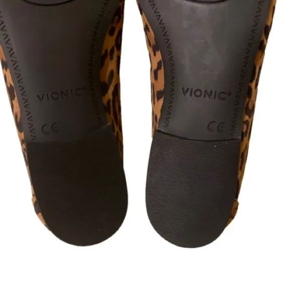Vionic Charlotte Leopard Suede Slip On Loafers Gold Accent Size 7 NWOB