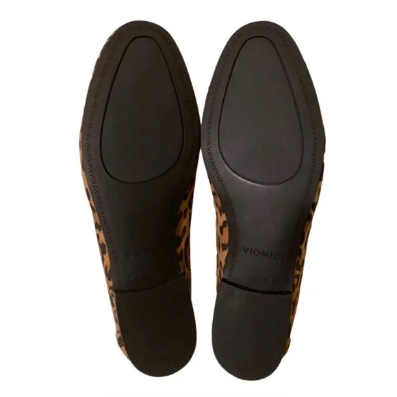 Vionic Charlotte Leopard Suede Slip On Loafers Gold Accent Size 7 NWOB