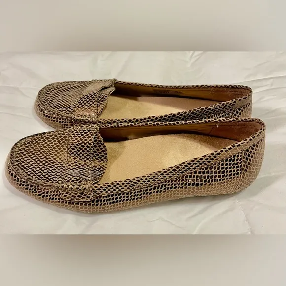 Vionic Chill Larrun Metallic Dress Loafers