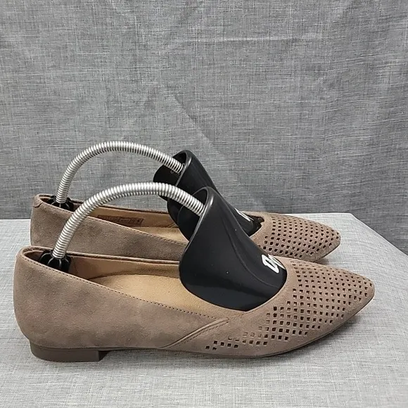 Vionic Gem Posey Taupe Perforated Suede Flats Pointed Toe sz 6.5