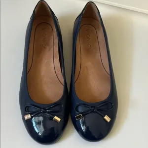 Vionic Minna Leather Ballet Flats