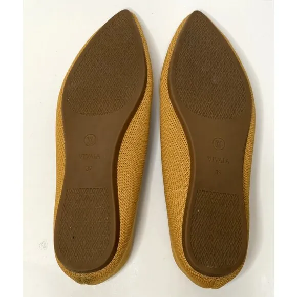 Vivaia | Aria Walker Lightweight Pointed-Ballet Flats in Ginger Yellow