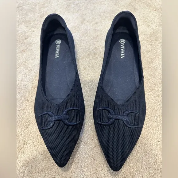 Vivaia Ena 2.0 Pointed-Toe Flats Navy blue size 38.5/7.5