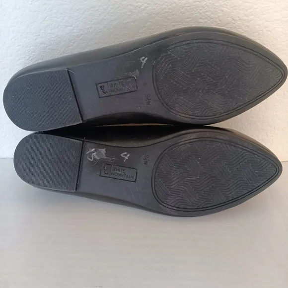 White Mountain Casi  Black Scalloped Ballet Flats US Size 9 1/2 Wide NWOB
