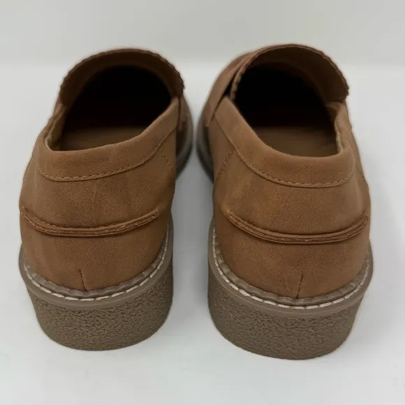 Woman’s DV by Dolce Vita Thurman Woman’s Loafers Flats Tan Stitch Fix size 8.5