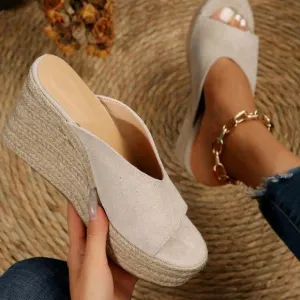 Women's Fashionable Beach Wearable Beige Wedge Heel &amp; Thick Platform Sandals
