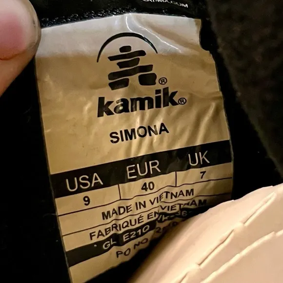 Women’s Size 9 Kamik Simona Snow and Rain Boots NWT Never Worn Lined Warm Cozy