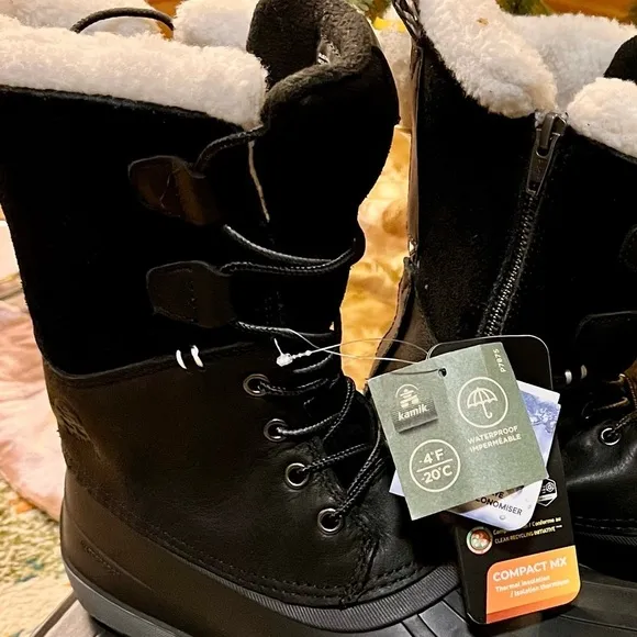Women’s Size 9 Kamik Simona Snow and Rain Boots NWT Never Worn Lined Warm Cozy