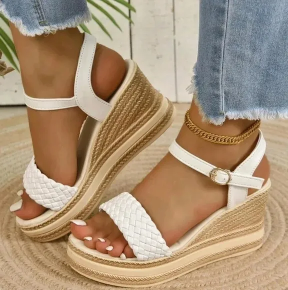 Youth Fashionable Vacation Style Anti-slippery Woven Platform Wedge Heel Sandals