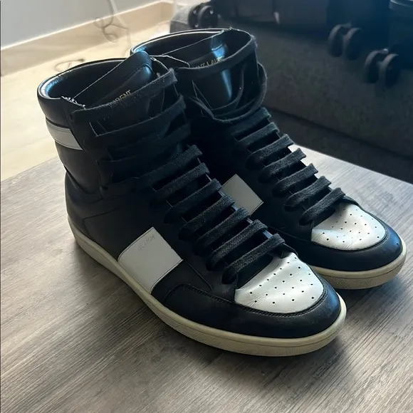 Yves Saint Laurent - Alpha Sigma black &amp; white high top leather sneakers 9 42