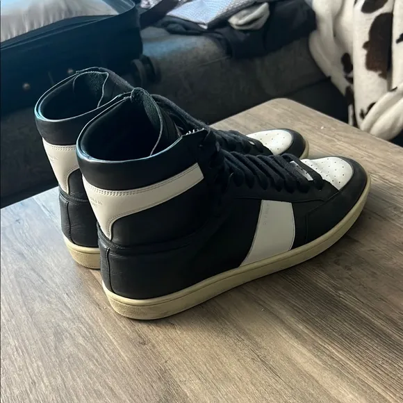 Yves Saint Laurent - Alpha Sigma black &amp; white high top leather sneakers 9 42